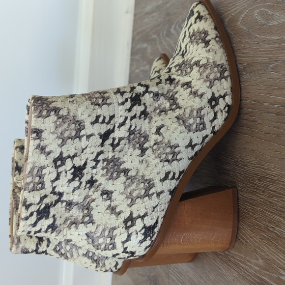 1 state snake booties - Picture 3 of 5